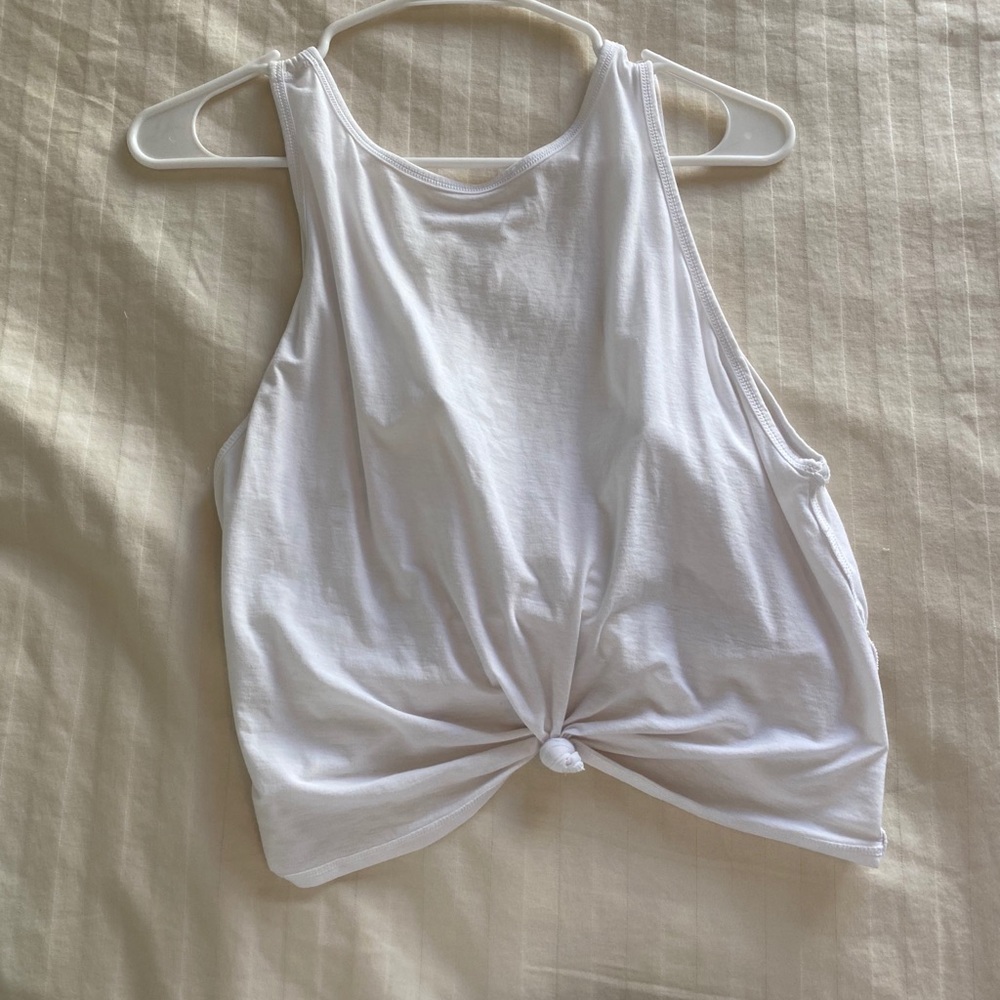 Lululemon tank